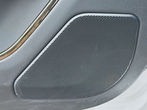 Used 2025 Land Rover Range Rover Sport Dynamic SE image 23