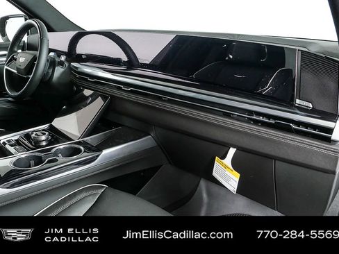 Used 2026 Cadillac Escalade Sport w/ Touring Package image 27