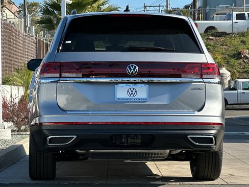 New 2026 Volkswagen Atlas SE image 6