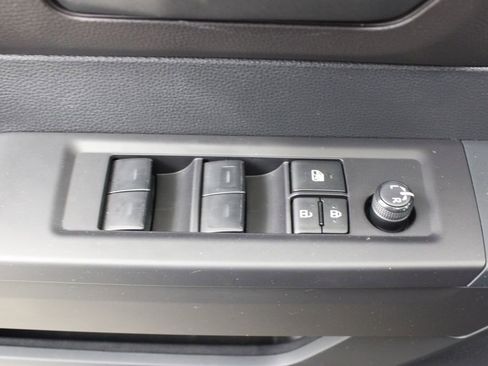 Used 2022 Toyota Tundra SR w/ SR Tow Package AWD/4WD image 17