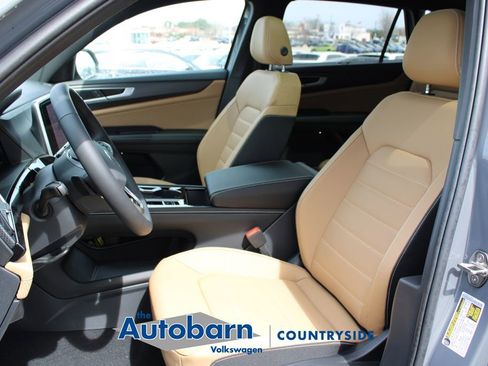 New 2026 Volkswagen Atlas Cross Sport SEL R-Line AWD/4WD image 7