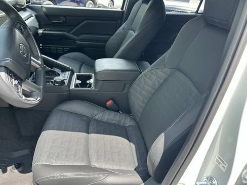 Used 2026 Toyota 4Runner TRD Sport Premium AWD/4WD image 17