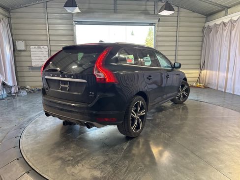 Used 2017 Volvo XC60 T6 R-Design w/ Climate Package image 5