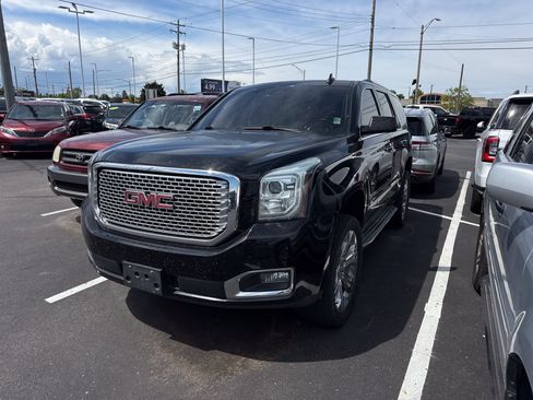 Used 2015 GMC Yukon Denali w/ Open Road Package AWD/4WD image 1