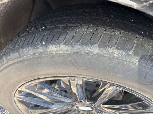 Used 2022 Cadillac Escalade Sport Platinum image 4