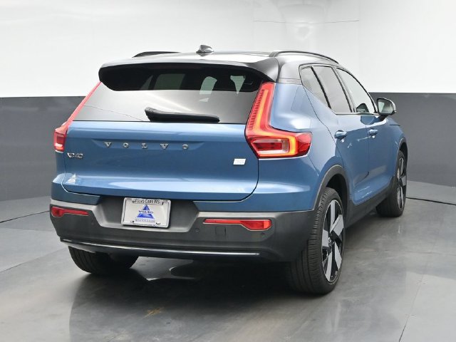 Used 2023 Volvo XC40 Recharge Ultimate AWD/4WD image 8