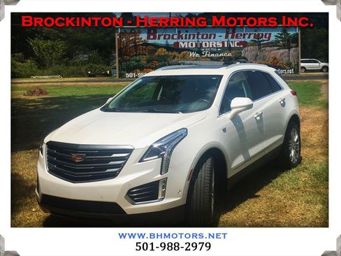 Used 2017 Cadillac XT5 Premium Luxury w/ Driver Assist Package FWD image 1
