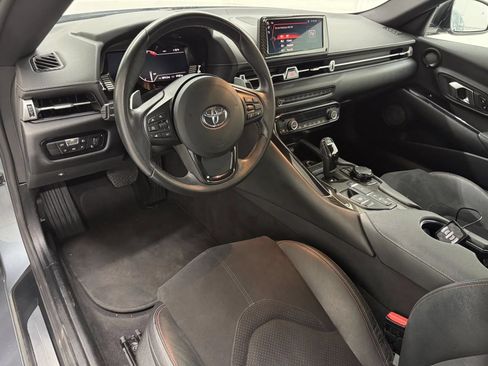 Used 2021 Toyota Supra w/ Safety & Technology Package RWD image 2