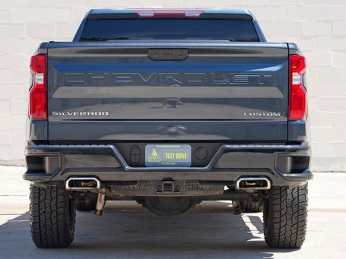 Used 2019 Chevrolet Silverado 1500 Custom Trail Boss w/ Custom Convenience Package AWD/4WD image 10