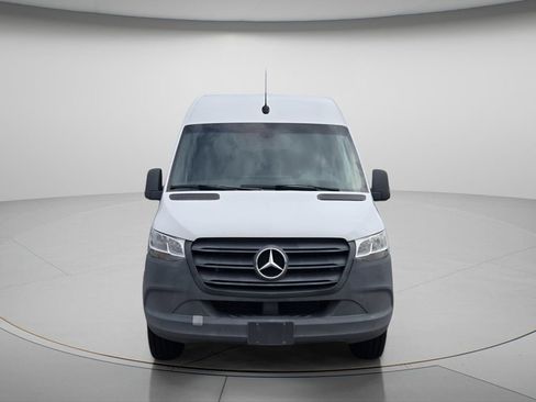 Used 2023 Mercedes-Benz Sprinter 2500 image 3