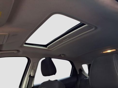 Used 2018 Ford EcoSport SE w/ SE Convenience Package image 31