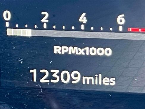 Used 2025 Nissan Kicks SR image 25