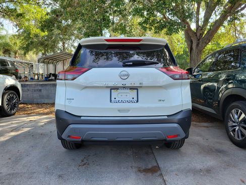 Certified 2023 Nissan Rogue SV FWD image 7