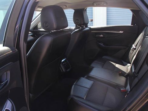 Used 2020 Chevrolet Impala LT FWD image 22