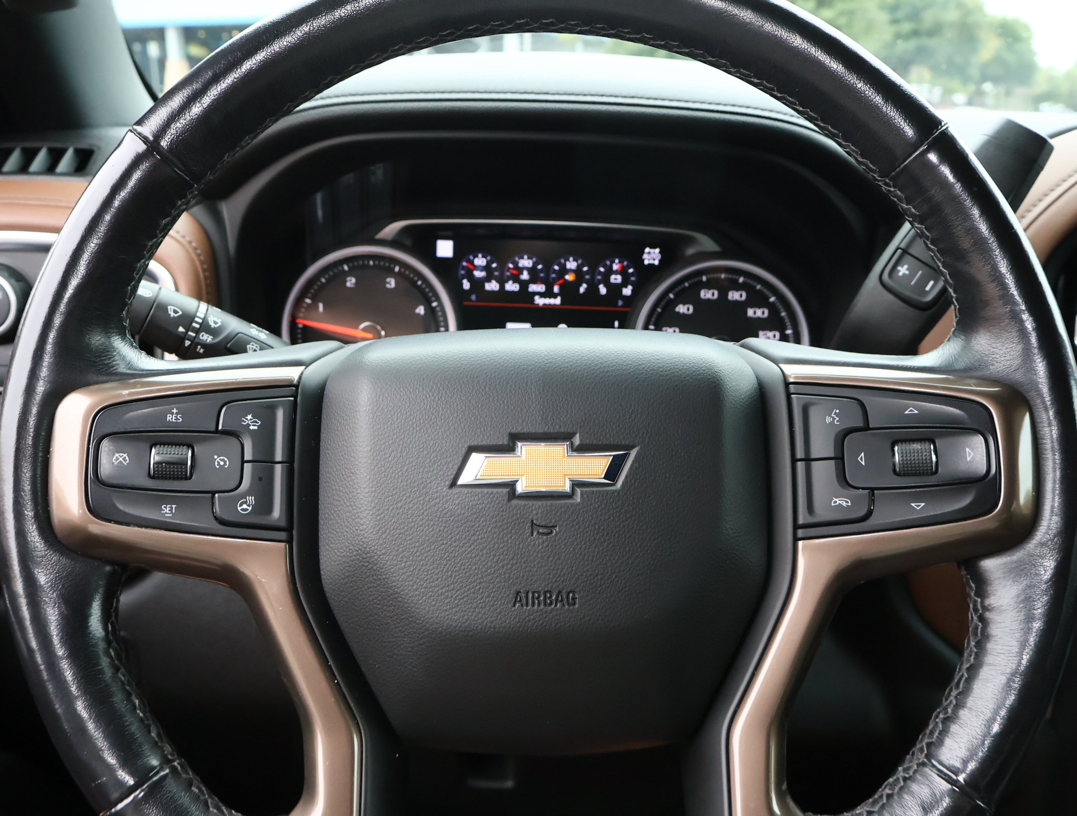 Used 2022 Chevrolet Silverado 3500 High Country AWD/4WD image 17
