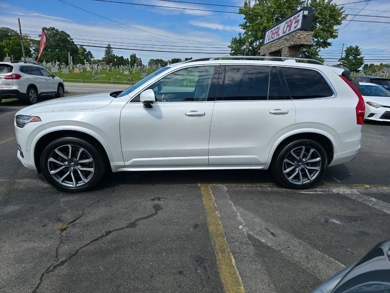 Used 2019 Volvo XC90 T6 Momentum w/ Advanced Package AWD/4WD image 4
