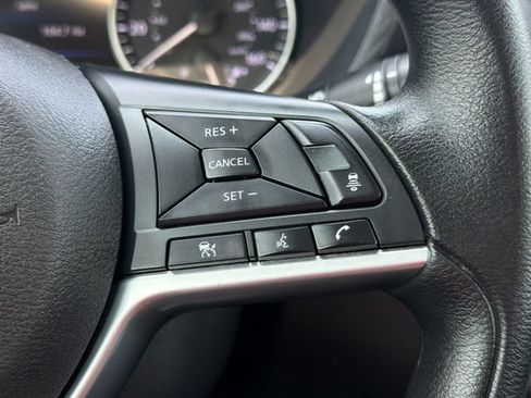 Used 2024 Nissan Sentra SV FWD image 25