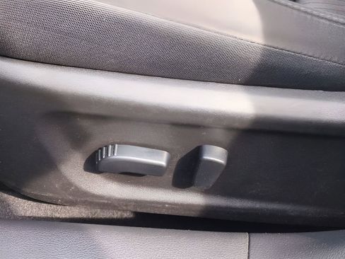 Used 2024 Nissan Altima 2.5 SV image 19