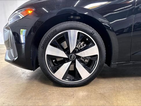 Used 2025 Audi A5 2.0T Premium Plus w/ Premium Plus AWD/4WD image 11