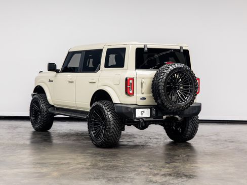 Used 2025 Ford Bronco Outer Banks AWD/4WD image 15