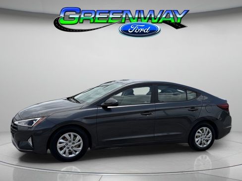 Used 2020 Hyundai Elantra SE FWD image 1