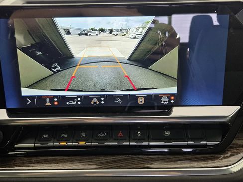 New 2026 Chevrolet Silverado 1500 LT w/ Texas Edition Plus RWD image 18