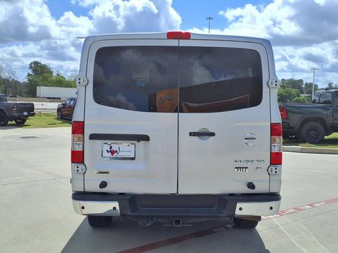 Used 2013 Nissan NV 3500 SL w/ Technology Pkg RWD image 7