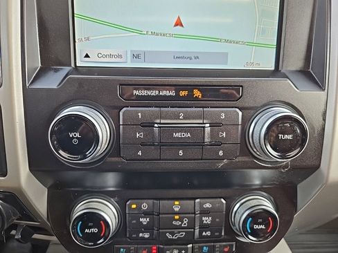 Used 2019 Ford F150 King Ranch w/ Equipment Group 601A Luxury image 33