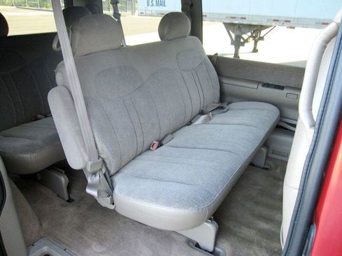 Used 1999 GMC Safari AWD image 31