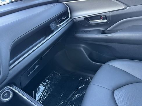 Used 2024 Toyota Grand Highlander XLE image 23