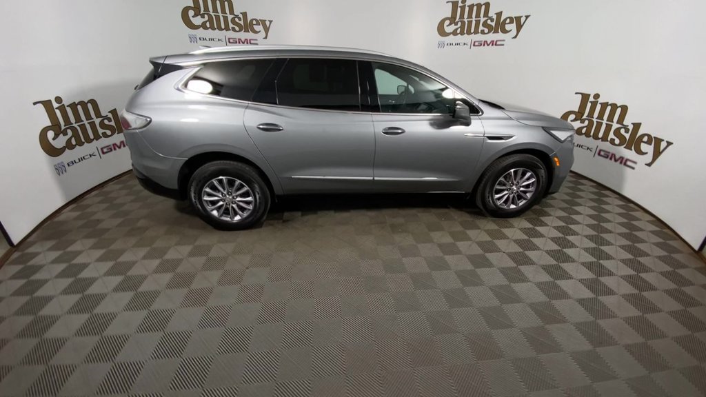 Certified 2024 Buick Enclave Essence AWD/4WD image 9
