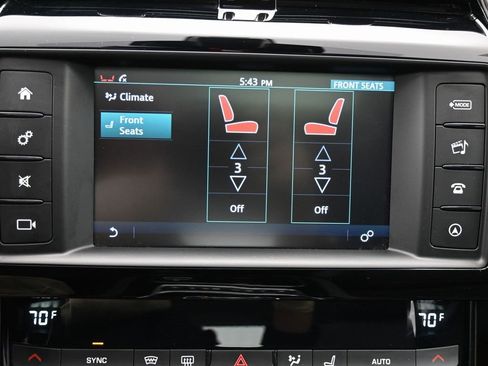 Used 2017 Jaguar XE Premium image 24