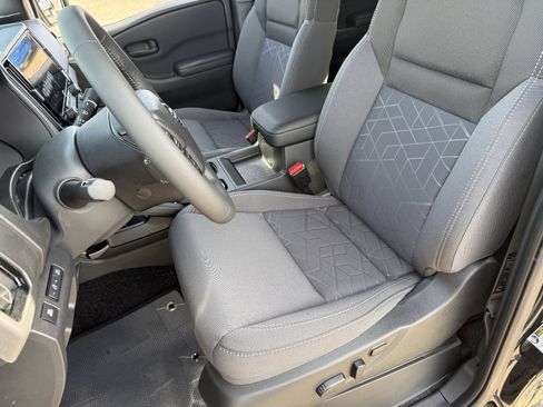 New 2026 Nissan Frontier SV w/ SV Convenience Package image 21