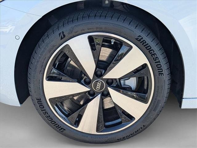 Used 2025 Audi A5 2.0T Premium Plus w/ Premium Plus AWD/4WD image 9