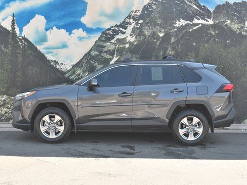Used 2024 Toyota RAV4 XLE w/ Convenience Package FWD image 7