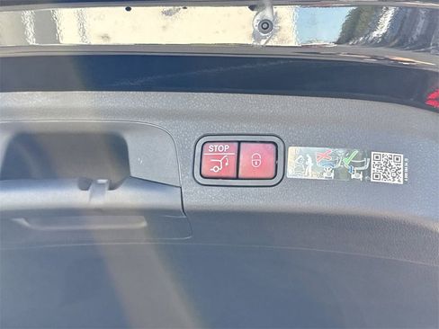 New 2025 Mercedes-Benz GLE 53 AMG 4MATIC image 16