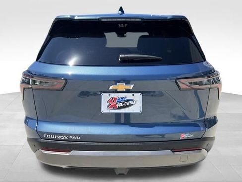 Used 2025 Chevrolet Equinox LT w/ Safety and Technology Package AWD/4WD image 6