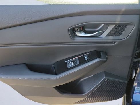Used 2023 Honda Accord Touring image 9