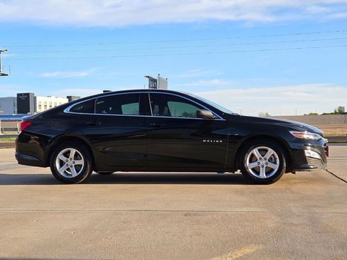 Used 2022 Chevrolet Malibu LS image 4