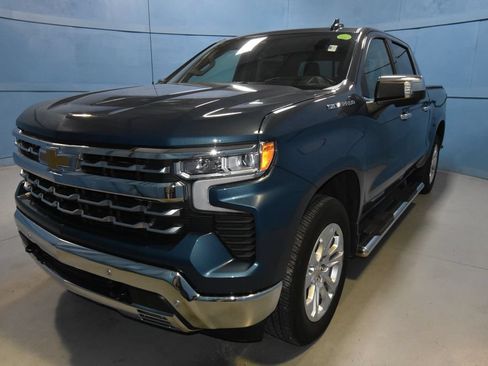 Used 2024 Chevrolet Silverado 1500 LTZ w/ LTZ Premium Package AWD/4WD image 24