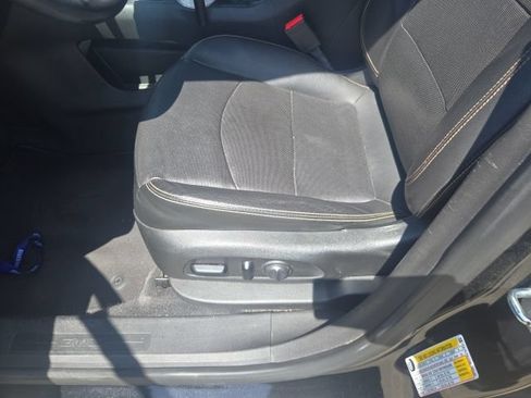 Used 2021 GMC Terrain SLT w/ Infotainment Package II FWD image 7