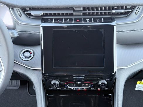 New 2026 Jeep Grand Cherokee Laredo RWD image 17