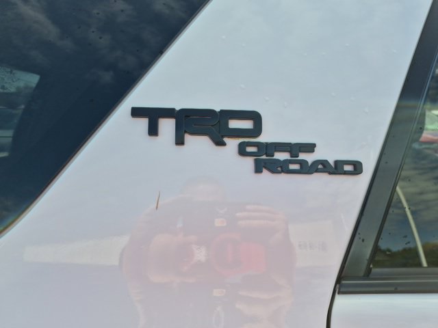 Used 2019 Toyota 4Runner TRD Off-Road Premium AWD/4WD image 12