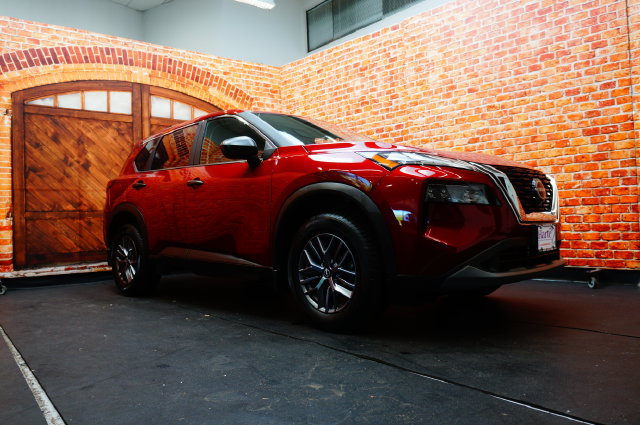 Certified 2023 Nissan Rogue S AWD/4WD image 3