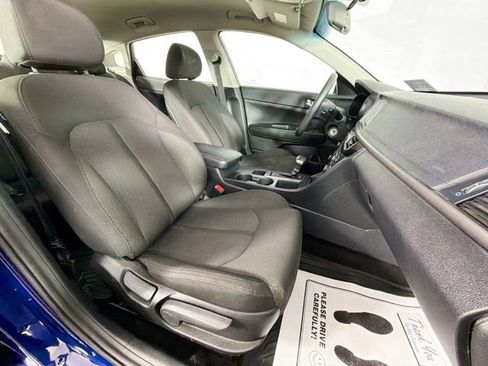 Used 2018 Kia Optima LX w/ 17" Alloy Wheels Package image 27