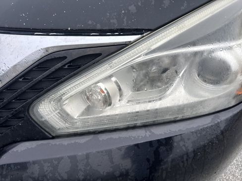 Used 2016 Chevrolet Suburban LT image 6