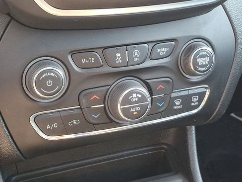 Certified 2022 Jeep Cherokee Trailhawk w/ Sun, Sound & Nav Group image 16