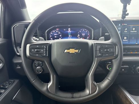 Used 2025 Chevrolet Silverado 1500 High Country AWD/4WD image 23