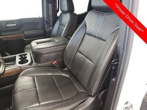 Used 2022 Chevrolet Silverado 1500 High Country w/ Z71 Off-Road Package AWD/4WD image 16