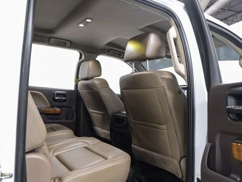 Used 2017 GMC Sierra 1500 SLT w/ SLT Premium Package image 30